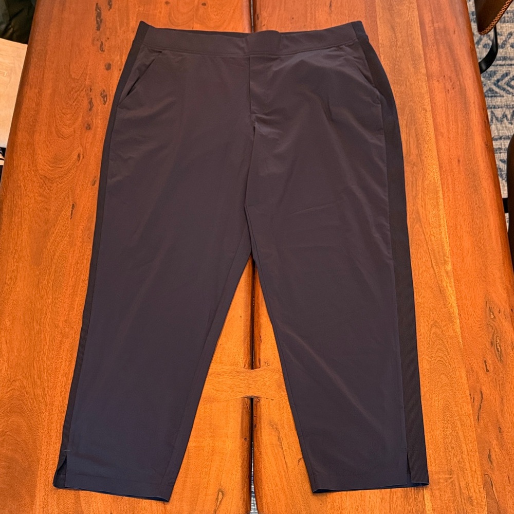 Athleta Brooklyn ankle pants - Navy